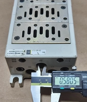 NEW SMC VV715-03R-03D