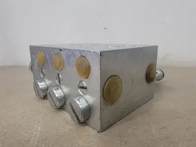 Used LINCOLN LD 56-250 Parts (Hydraulics and Pneumatics) British Columbia CA | Lenmark #1440856