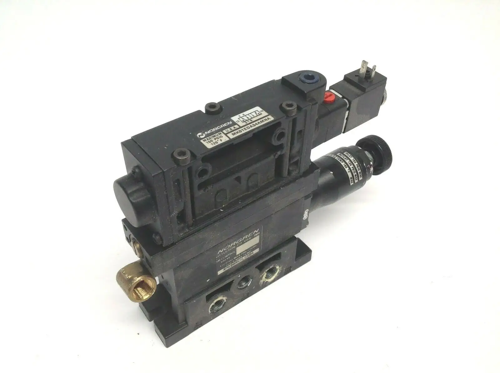 MK01EDA34AMNA / RMK00RKXLGS0A | Norgren MK01EDA34AMNA Pneumatic Solenoid w/ RMK00RKXLGS0A Regulator Valve - Used
