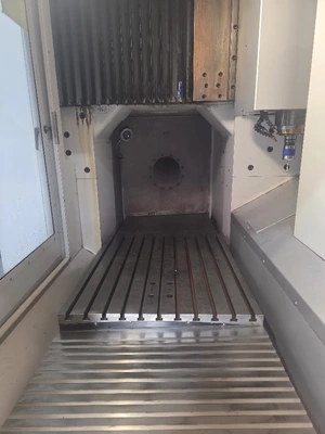 2002 RODERS RP800 Vertical Machining Centers | Tight Tolerance Machinery (4)