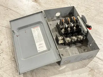 Used Square D H324N Switchgears Michigan US | Maverick Industrial Sales #1475205