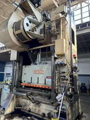 USED 1975 VERSON C2-300-72-42