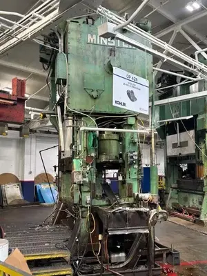 USED 1977 MINSTER 400 TON SSDC PRESS