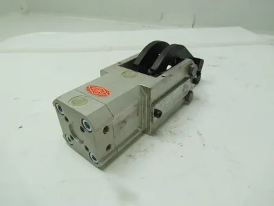Destaco 84A3-110000000 CAM Type Gripper 333Lbs Grip Force Opening Angle 76 Deg
