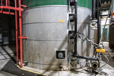USED SQUIBB TANKS CS
