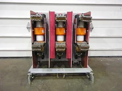 Used Siemens 05-GMI-350-3000-78 Circuit Breakers Ohio US | Equipment Recovery Corp. #1329701