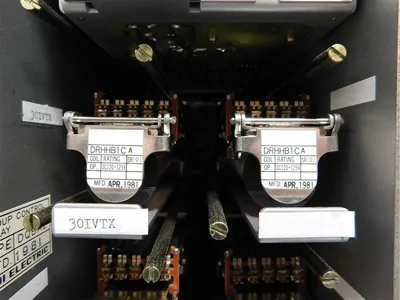 Fuji Electric DRTSA1PB Time Limiting Relay 15-180s and 1-10s Type DQBA2 Used