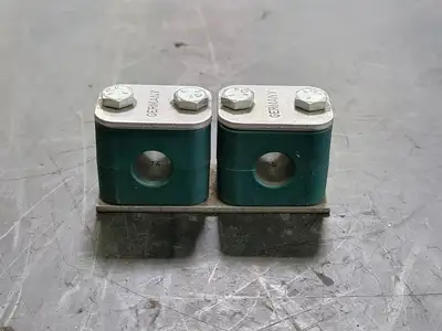 Twin Assembly Pipe Clamp 14mm Hole (Box of 39)
