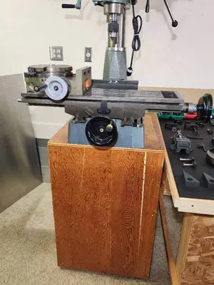 L@@K Commercial Grade Milling / Drill Press with Many Accessories W@W