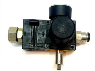 Used Knapp w/Gauge Modular Unit Push In Outlet Fitting Air Pressure Regulators Michigan US | Maverick Industrial Sales #1394283