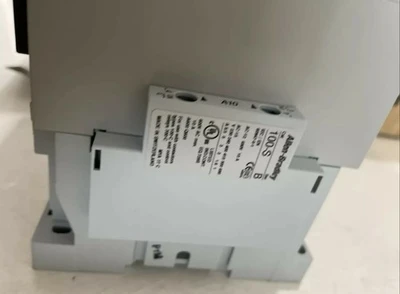 NEW Allen-Bradley 104S-C72D210C