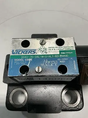 USED VICKERS DG4V-3S-2AL-M-U-HL7-60-EN490