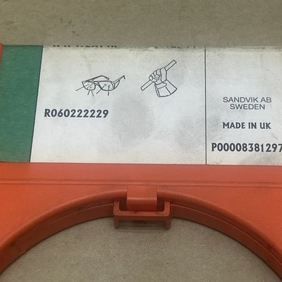 NEW Sandvic 3847