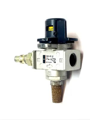 USED SMC 1/4" NPT LOCKOUT PRESSURE RELIEF 3-PORT VALVE 15–145 PSI