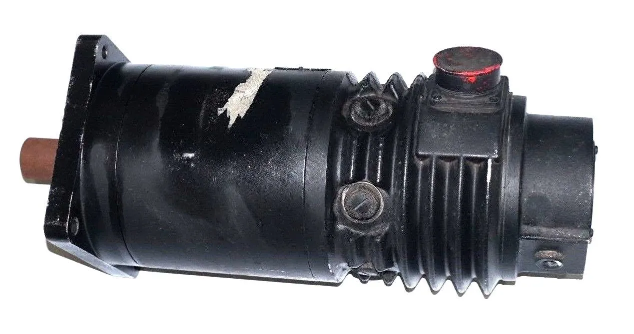 NEW KOLLMORGEN TTE-4235-1021-CA-13 DC SERVO MOTOR 1000RPM TTE42351021CA13