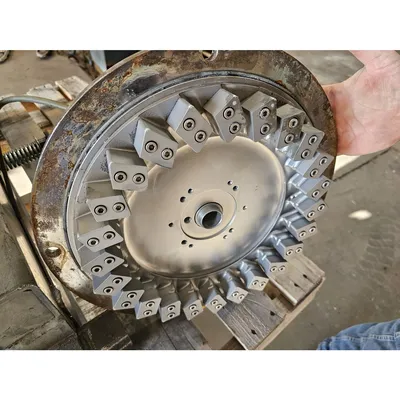 Used Vertical Shaft Impact Mill for grinding Chrome metal powders