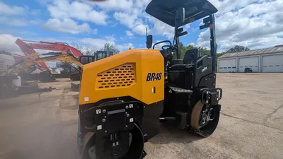 2026 LEEBOY BR48 Double-Drum Vibratory Asphalt Roller | Mid South Machinery (1)