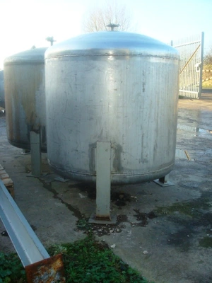 1000L S/S Vertical Enclosed Tank