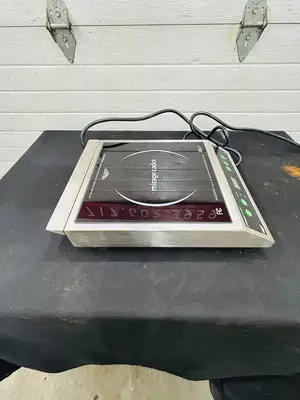 Vollrath 59300 Mirage Cadet Countertop Induction Range 1800W, 120V Refurbished