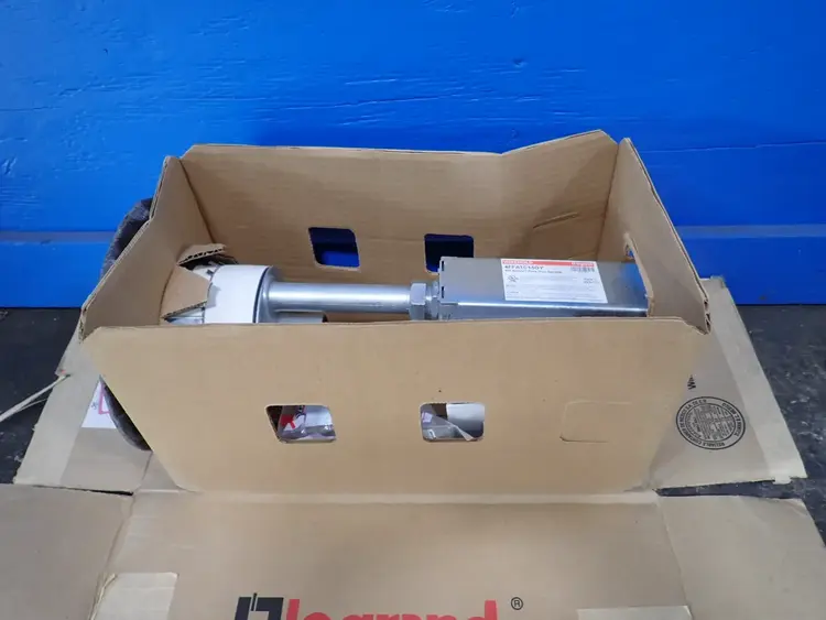 Used LEGRAND _UNKNOWN_ Electrical Boxes Ohio US | HGR 24 #1288747