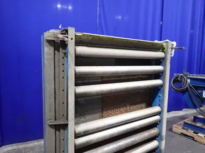 30" X 43" Upender