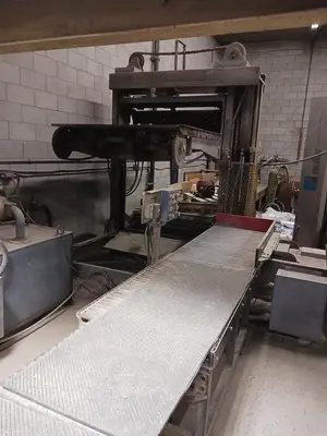 Used 1985 COLUMBIA 22 PIT STYLE Block Making Machines Quebec CA | DIT Equip #1412428