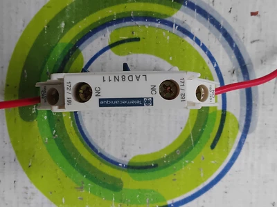 USED SCHNEIDER ELECTRIC/TELEMECANIQUE LAD8N11