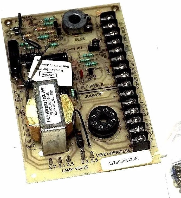 NEW GENERAL ELECTRIC 3S7505PG520A1 PHOTOEYE CONTROL BOARD W/ MOUNT HARDWARE