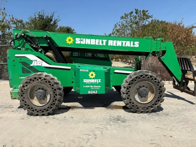 Used 2015 SKYTRAK 6042 Aerial Work Platforms Texas US | 4K Lift Co #1503926
