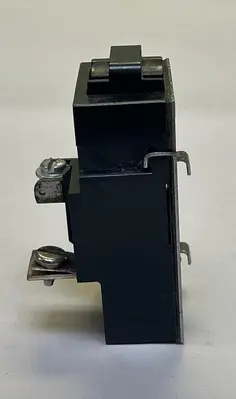 Used BULLDOG ELECTRIC 31120 Circuit Breakers | Surplus Asset Holdings #1189046