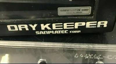 DRY KEEPER DESICCATOR CABINET