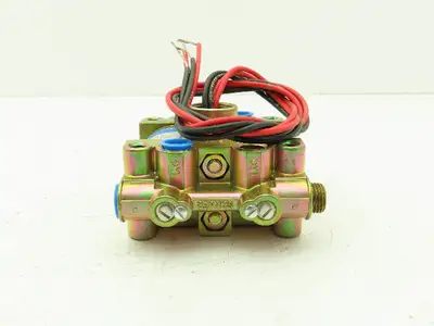 V9LCUFX1 Solenoid Valve Brass Multi Port 120V Coil 50 PSI 1/4" NPT