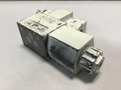 USED YUKEN DSG-01-2B3-D24-50330-L