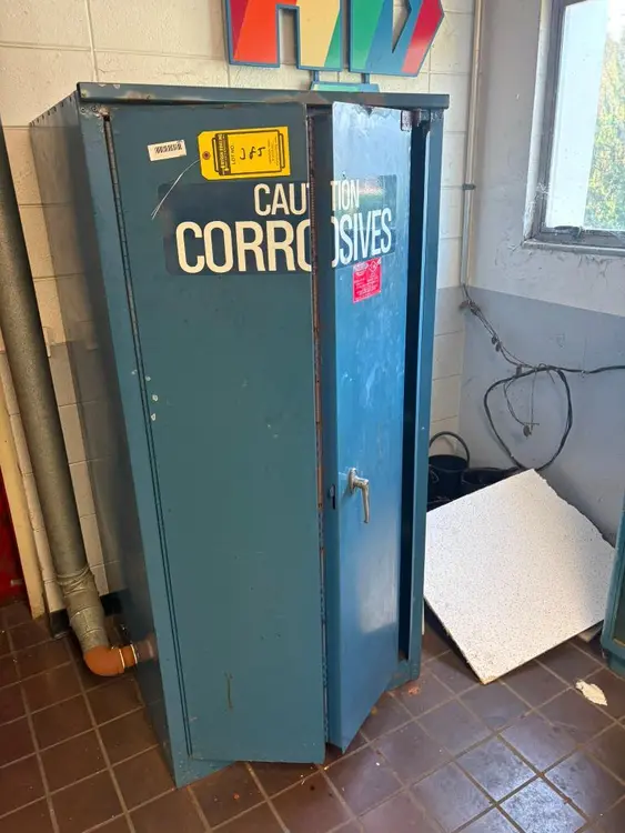 Used _UNKNOWN_ _UNKNOWN_ Hazardous Storage Units Ohio US | Myron Bowling Auctioneers Inc #1504643