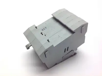 Used Buss Fuseholder w/ 3 LP-CC-3 Low-Peak Fuses Fuse Accessories Michigan US | Maverick Industrial Sales #1394785