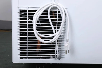 168-0045 FDF7.2CF 29" Sliding Glass Self Contained Chest Freezer