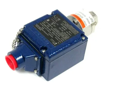 NEW ITT 100P52C5F ADJUSTABLE PRESSURE SWITCH