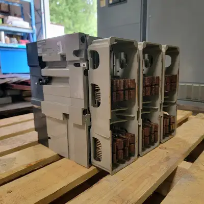 USED SQUARE D MTZ2-20H3