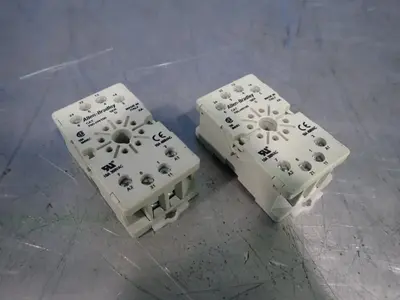 USED ALLEN BRADLEY 700HN100