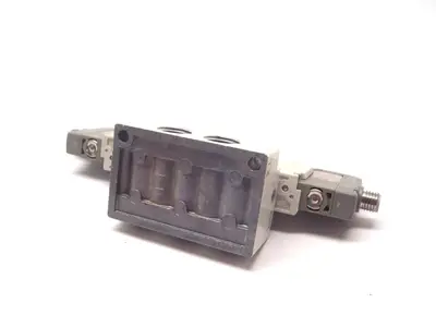 USED SMC SOLENOID VALVE WITH BASE