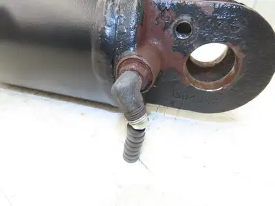 Yale 8503580 Forklift Hydraulic Tilt Cylinder Removed From ERC100HHN