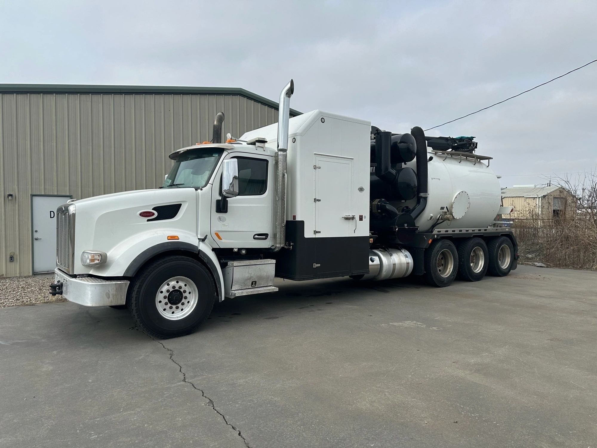 USED 2021 TORNADO F4