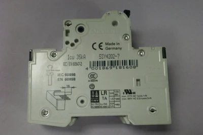 USED SIEMENS 5SY4202-7
