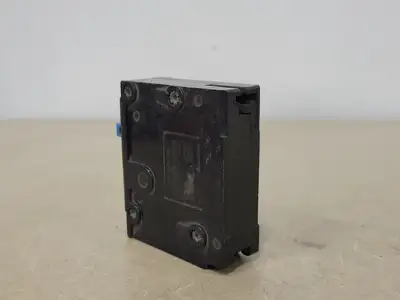 15 Amp, 1 Pole, 120/240 volts Circuit Breaker
