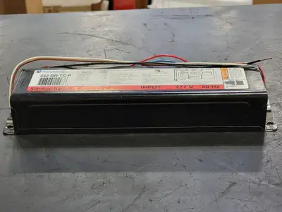NEW UNIVERSAL LIGHTING 532-BR-TC-P