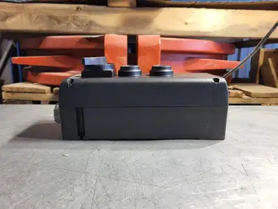NEW CROUSE-HINDS CHG434