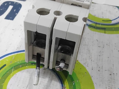 USED SIEMENS CQD 2 POLE