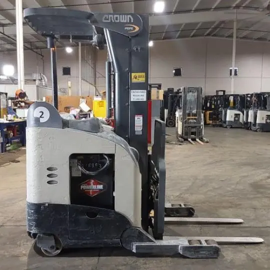 USED 2019 CROWN RR5725-45