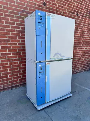 Used THERMO FORMA 3310 STERI-CULT DOUBLE STACK CO2 INCUBATOR, 11 CU. FT, 50C Incubators California US | Equipment Lab #1371503