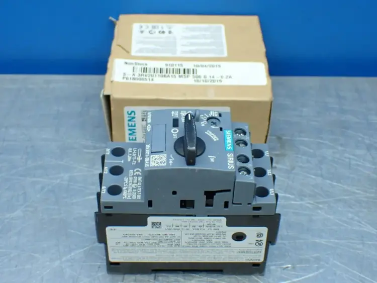 New | in-Stock SIEMENS 3RV20110BA15 Circuit Breakers | HGR 24 #732001